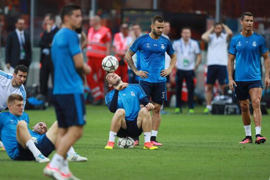Football. Champions League. Real Madrid's training session