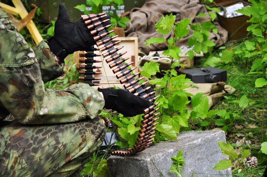 Lugansk People's Republic law enforcement agencies discover large arms and ammunition cache