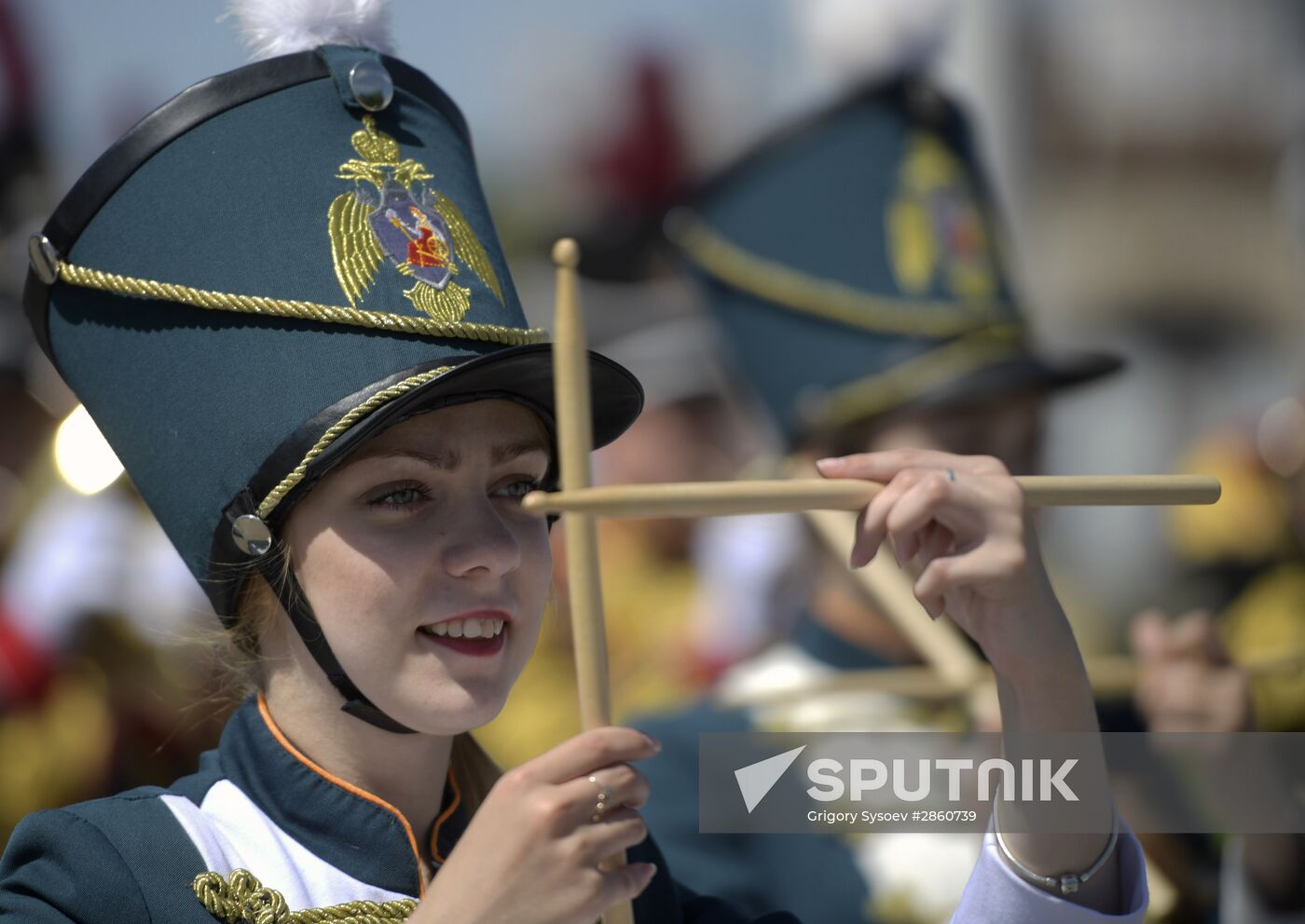 DrumsfestRussia participants parade in Moscow