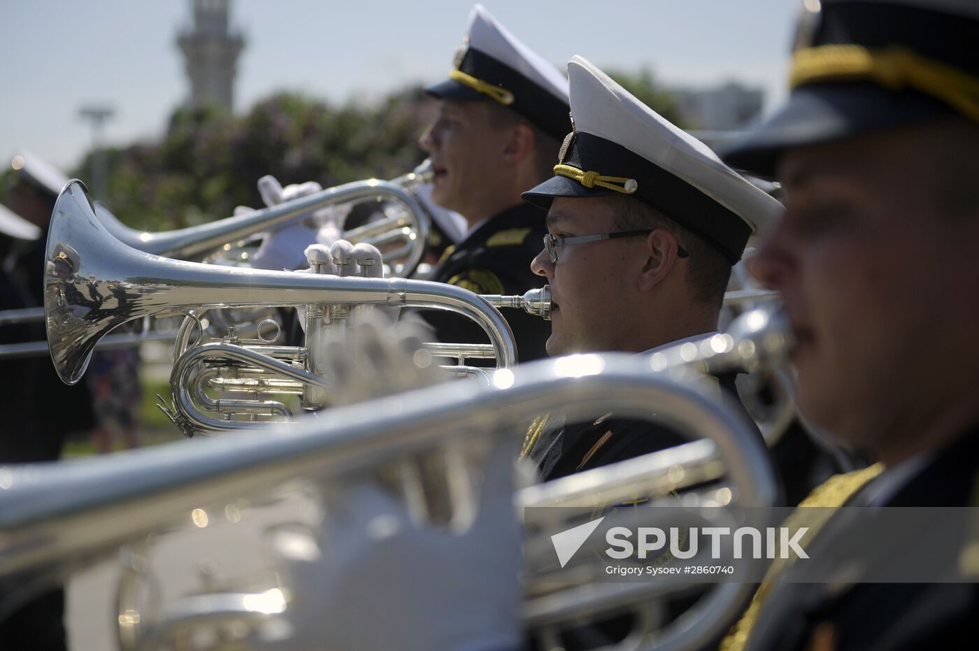 DrumsfestRussia participants parade in Moscow