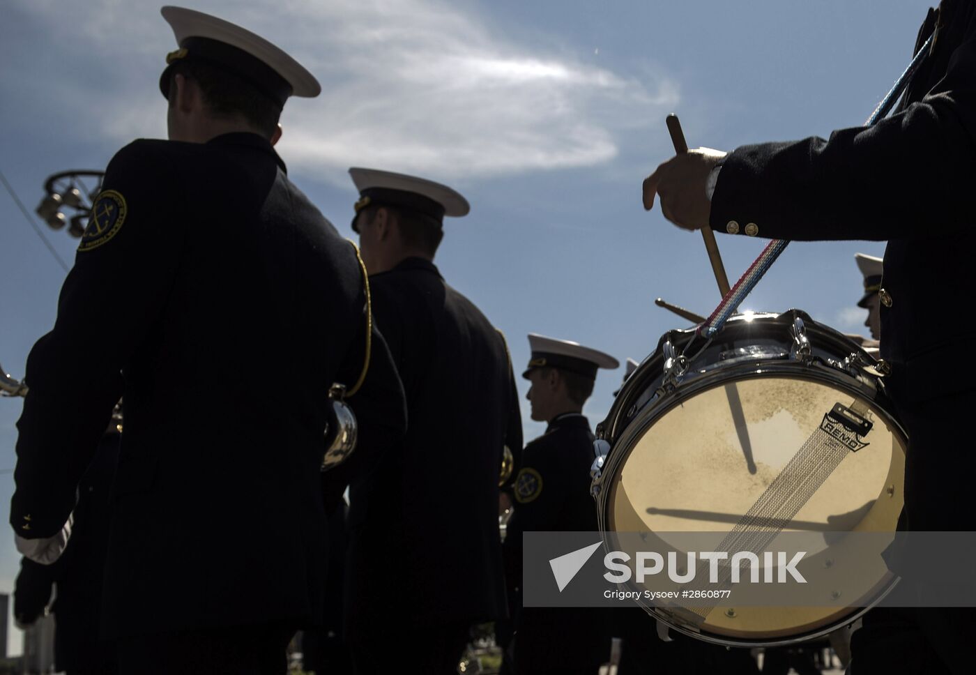 DrumsfestRussia participants parade in Moscow