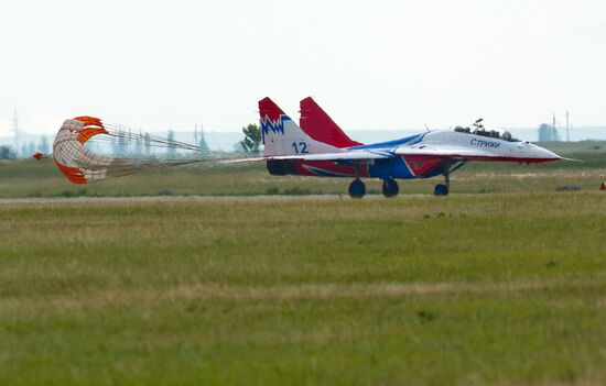 Preparations for Aviadarts-2016 National Competitions of Military Pilots in Crimea