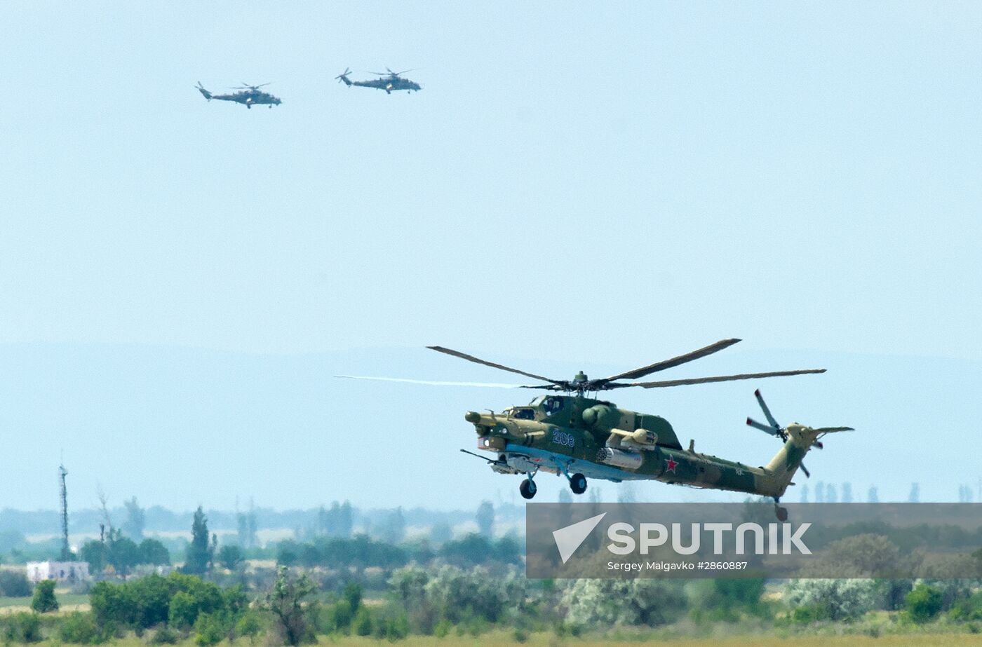 Preparations for Aviadarts-2016 National Competitions of Military Pilots in Crimea