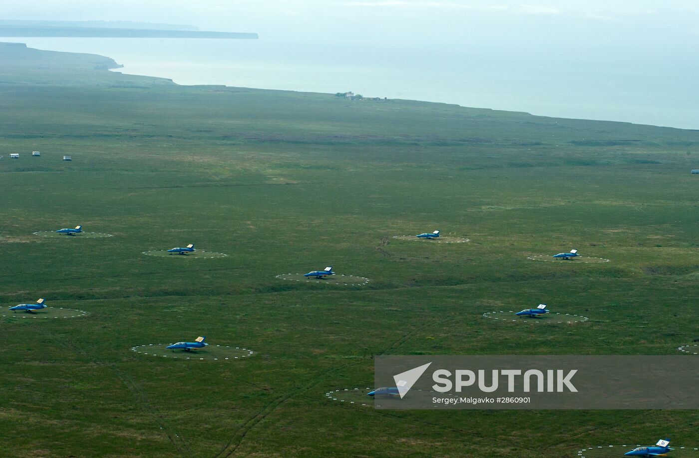 Preparations for Aviadarts-2016 National Competitions of Military Pilots in Crimea