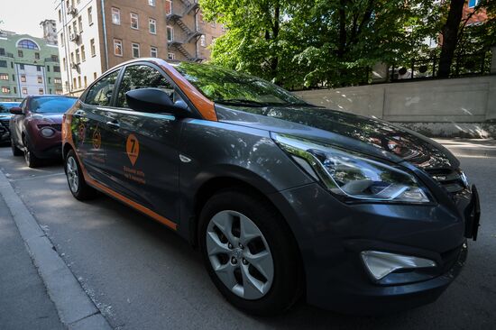 Delimobil carsharing service