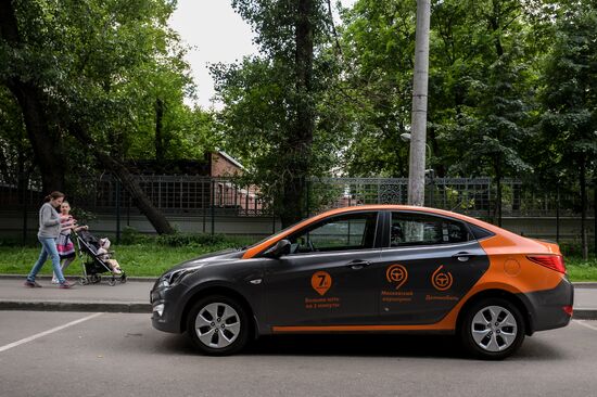Delimobil carsharing service