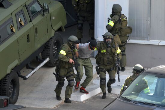 Belarusian KGB task force take part in anti-terrorist drill