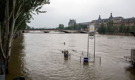 Flood in Paris