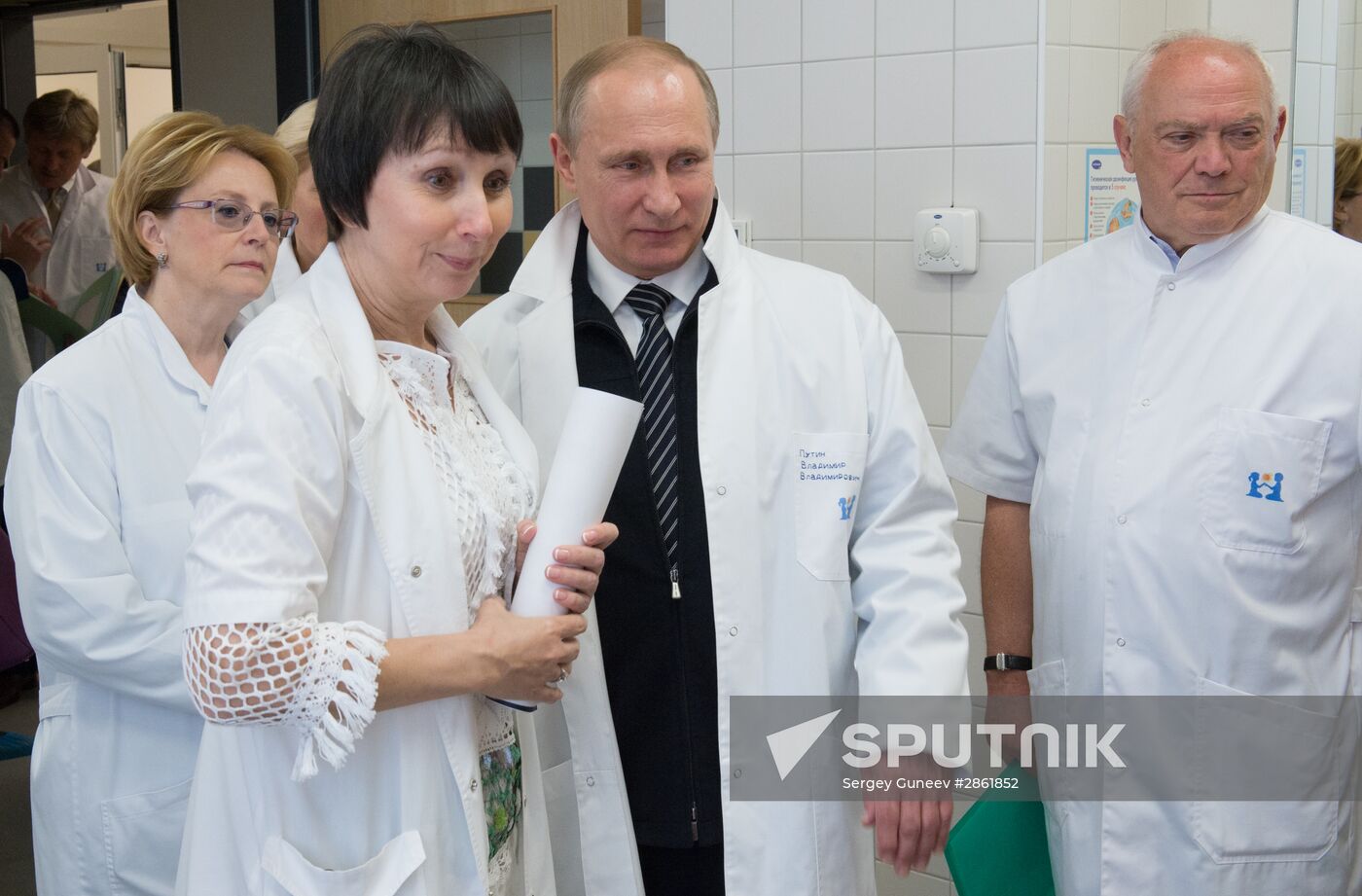 President Vladimir Putin visits Dima Rogachyov Center of Children's Haematology