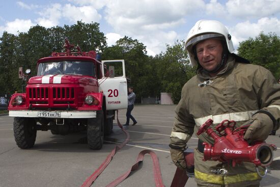 Emergency Situations Ministry holds sports competitions for fire-fighters in Yaroslavl Region