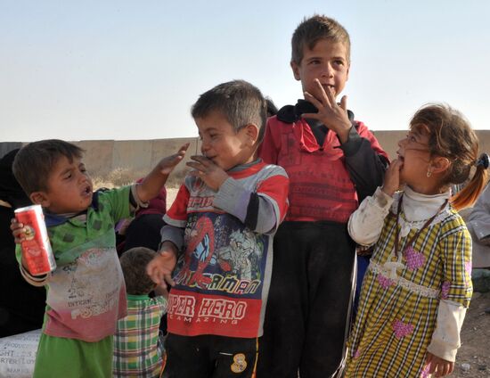 Refugees from ISIS-occupied areas come to Kirkuk in Iraq