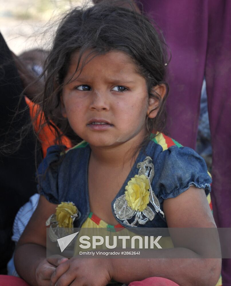 Refugees from ISIS-occupied areas come to Kirkuk in Iraq