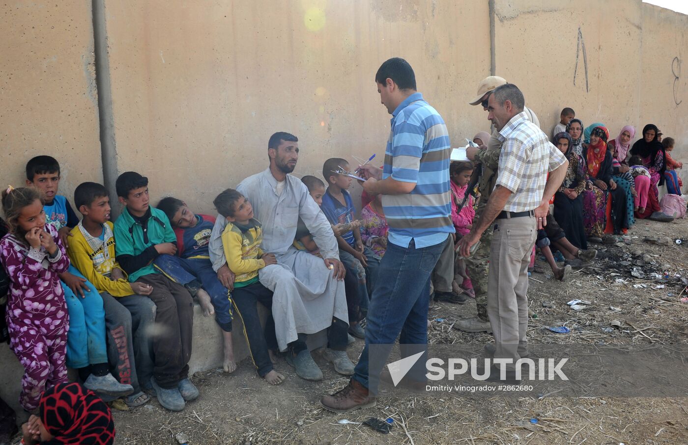 Refugees from ISIS-occupied lands come to Kirkuk in Iraq