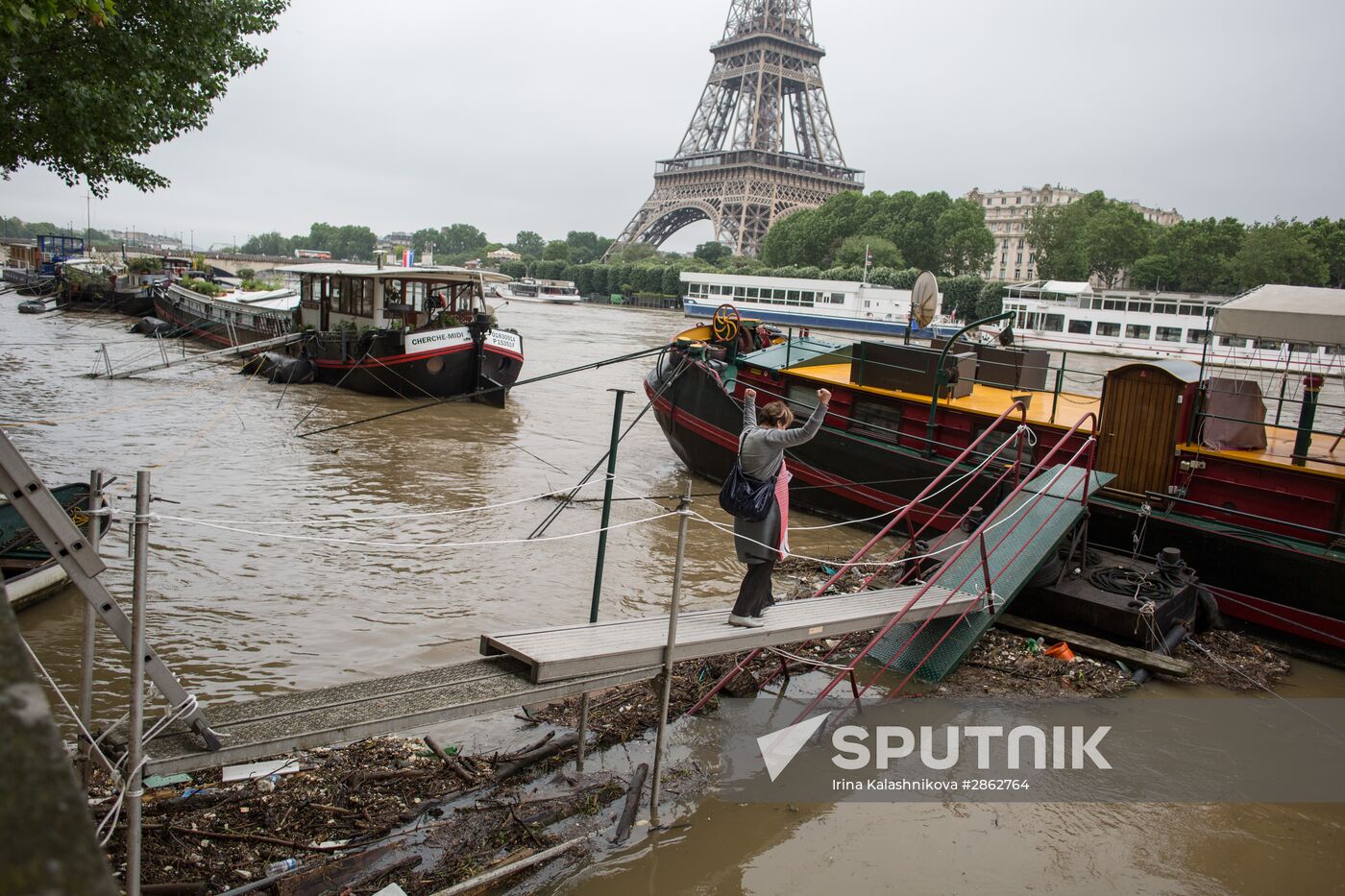 Paris hit by flash floods