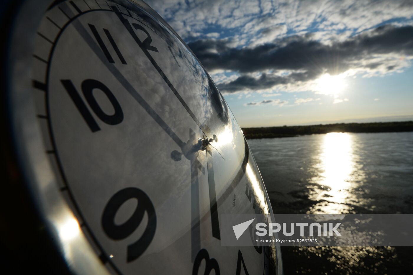 Novosibirsk legislators propose changing the region's time zone into UTC+7