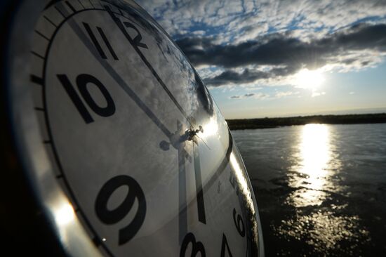 Novosibirsk legislators propose changing the region's time zone into UTC+7