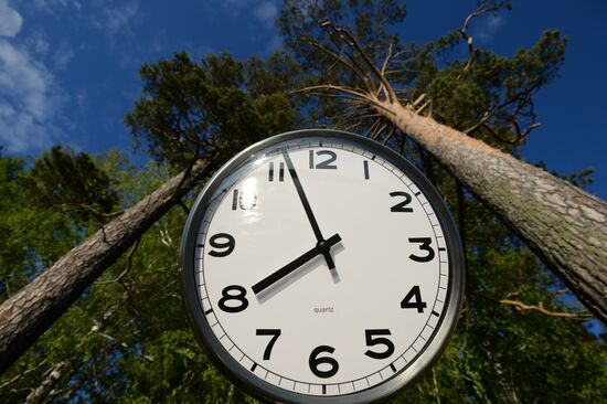 Novosibirsk legislators propose changing the region's time zone into UTC+7