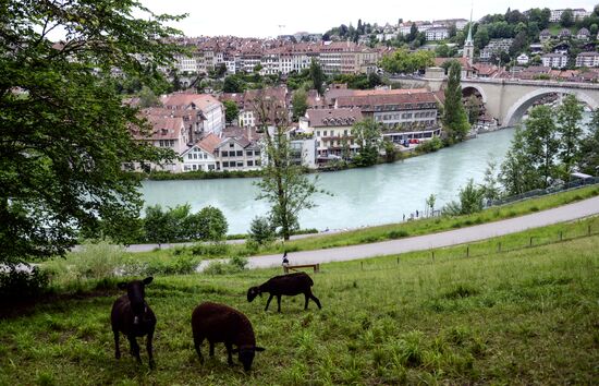 Cities of the world. Bern
