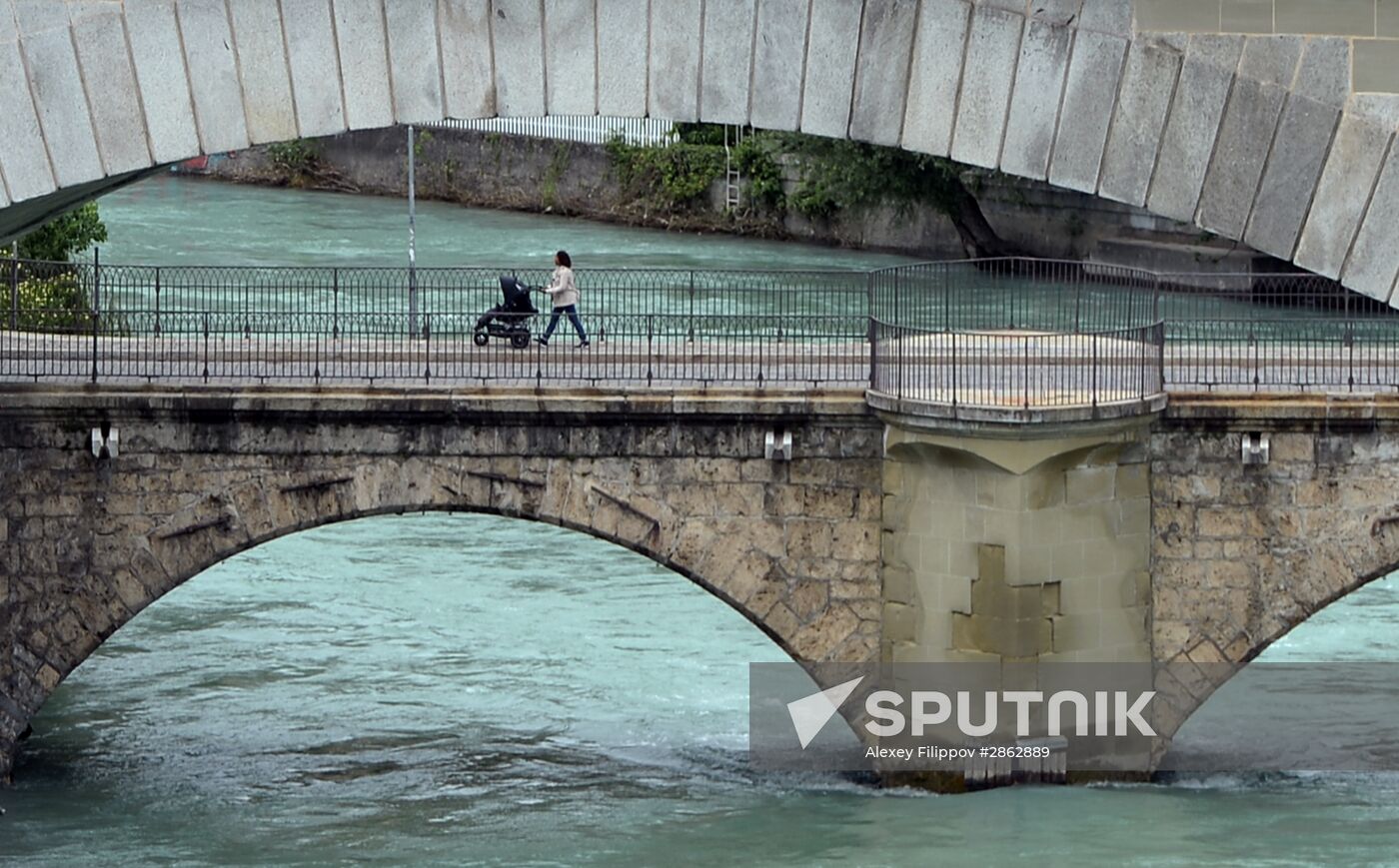 Cities of the world. Bern