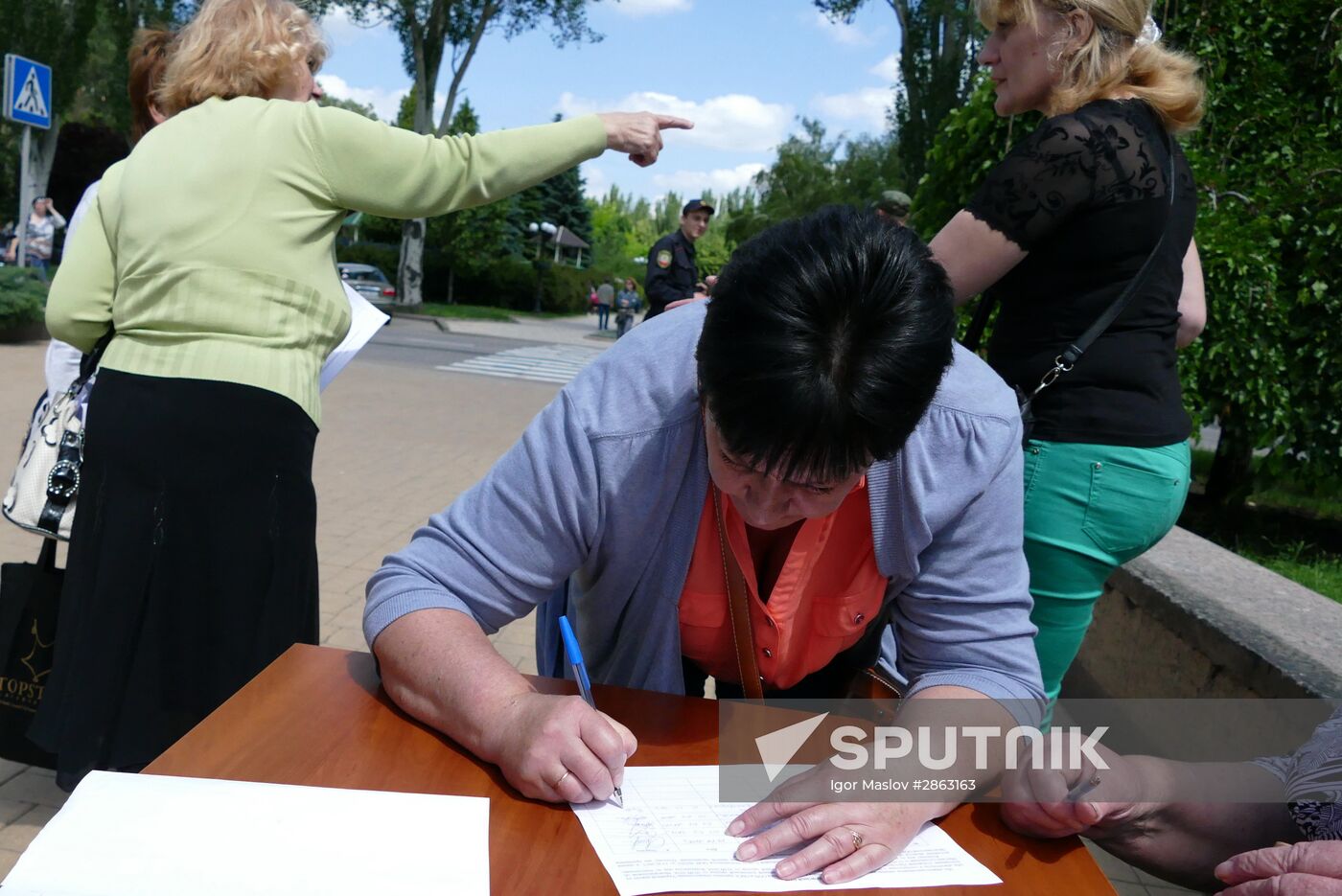 Rally against Ukraine's non-compliance with Minsk agreements