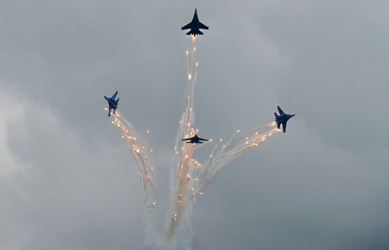 Aviadarts 2016 flight skills competition