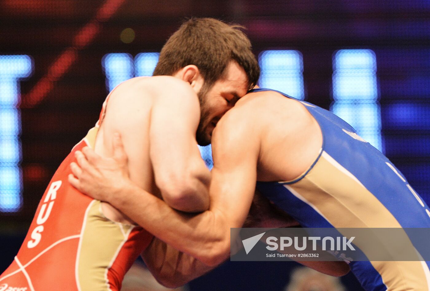 Greco-Roman wrestling. Russian championships. Day One