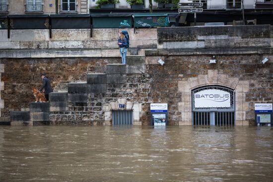 Flooding in Paris