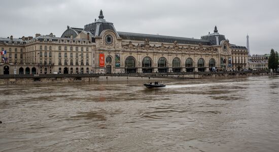 Flooding in Paris
