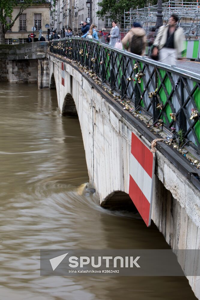 Flooding in Paris