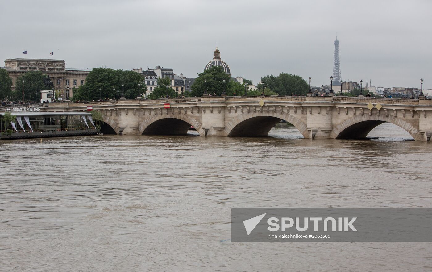 Flooding in Paris