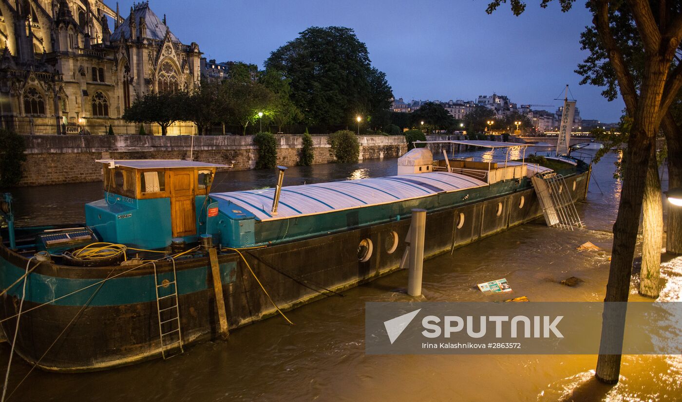 Flooding in Paris
