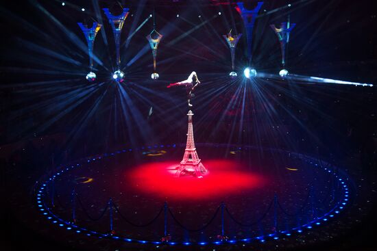 Water, Fire and Light Circus show in St. Petersburg