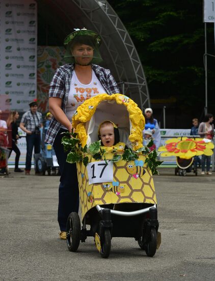 Baby stroller parade in Stavropol
