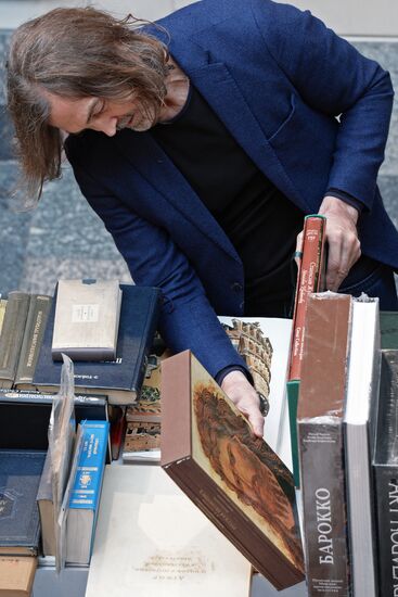 Moscow hosts "Red Square" book festival. Third day