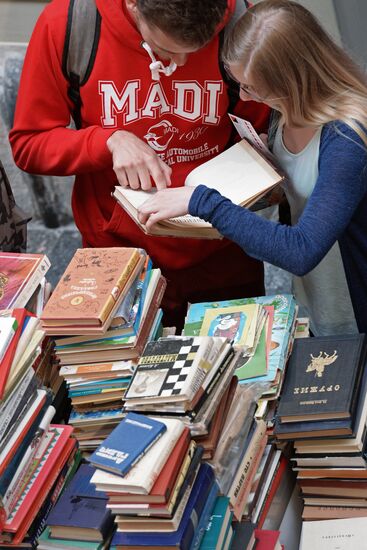 Moscow hosts "Red Square" book festival. Third day