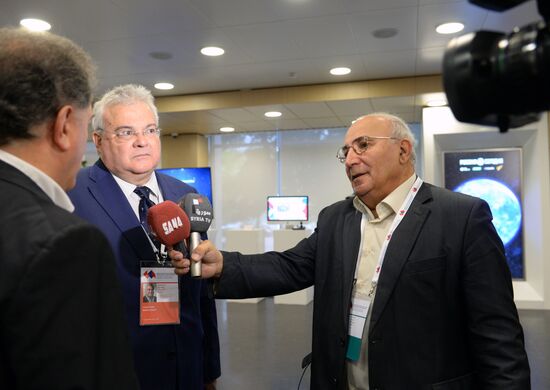 Forum "The New Era of Journalism: Farewell to Mainstream"