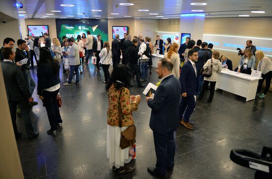 Forum "The New Era of Journalism: Farewell to Mainstream"