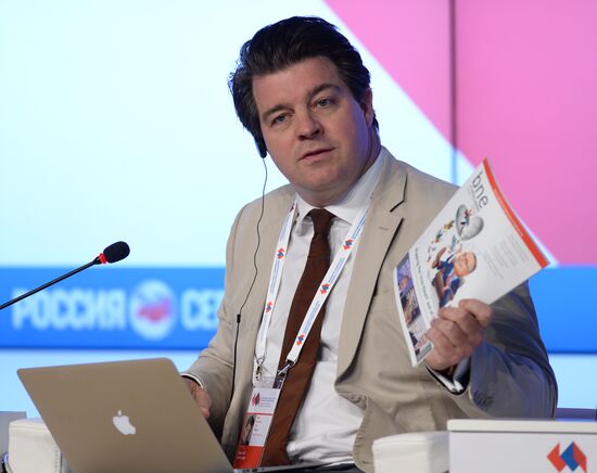 Forum "The New Era of Journalism: Farewell to Mainstream"