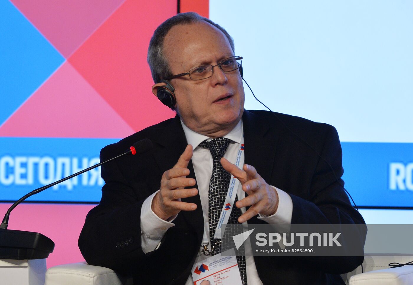 Forum "The New Era of Journalism: Farewell to Mainstream"