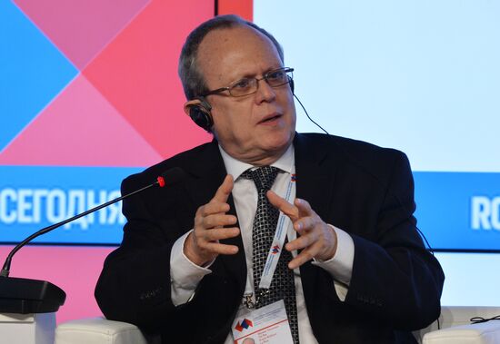 Forum "The New Era of Journalism: Farewell to Mainstream"