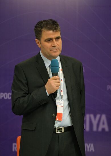 Forum "The New Era of Journalism: Farewell to Mainstream"