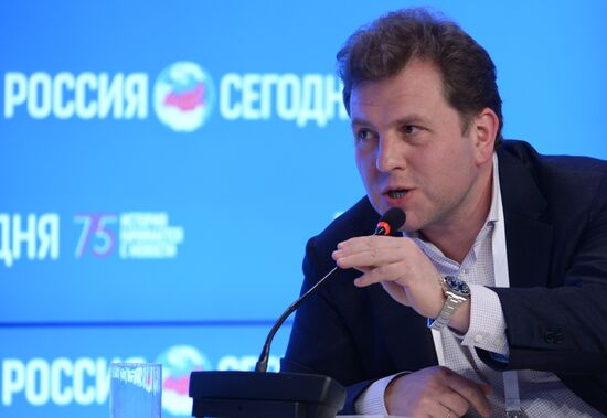 New Era of Journalism: Farewell to Mainstream forum. Day two