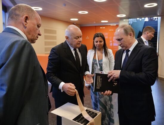President Vladimir Putin visits Rossiya Segodnya International Information Agency