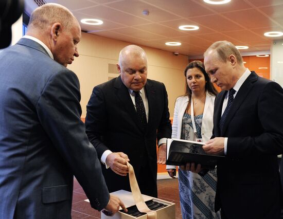 President Vladimir Putin visits Rossiya Segodnya International Information Agency