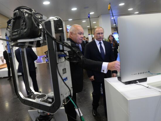 President Vladimir Putin visits Rossiya Segodnya International Information Agency