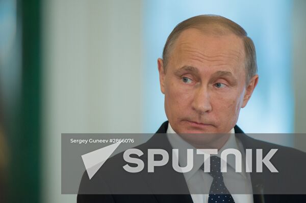 Russian President Vladimir Putin meets with Israeli Prime Minister Benjamin Netanyahu