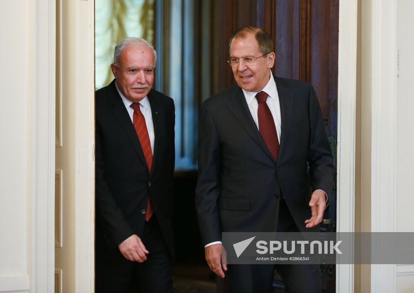 Foreign Minister Sergey Lavrov meets with Foreign Minister of Palestine Riad Malki