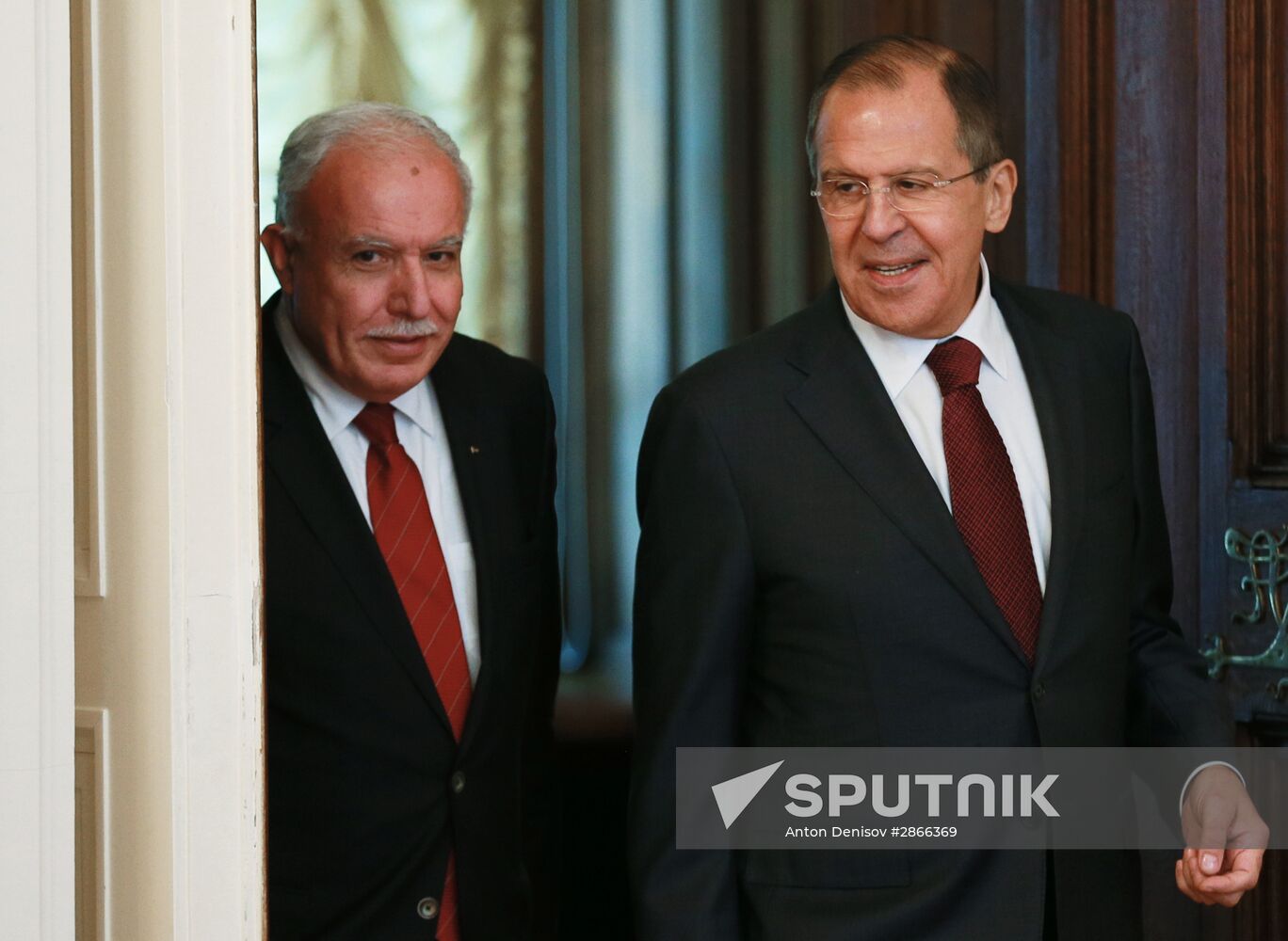 Foreign Minister Sergey Lavrov meets with Foreign Minister of Palestine Riad Malki