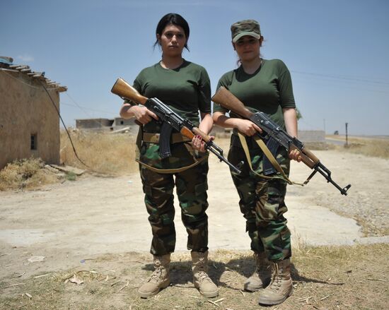 Kurdish fighters against ISIS