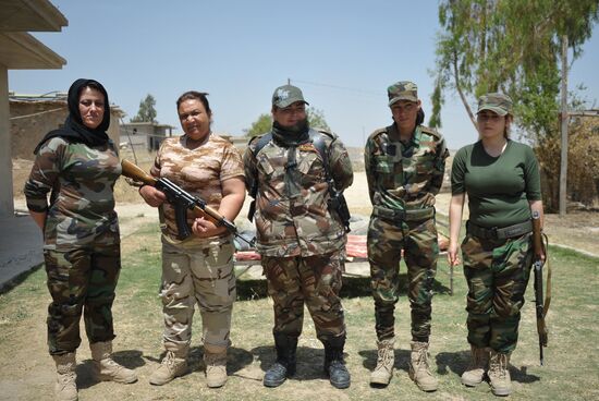 Kurdish fighters against ISIS